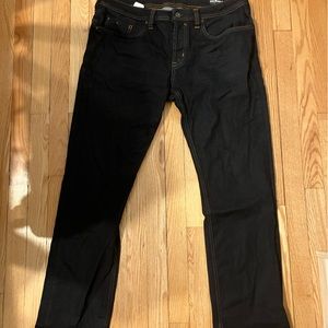 Men’s Buffalo Slim Straight Stretch Dark Denim Jeans. Size 36 x 32